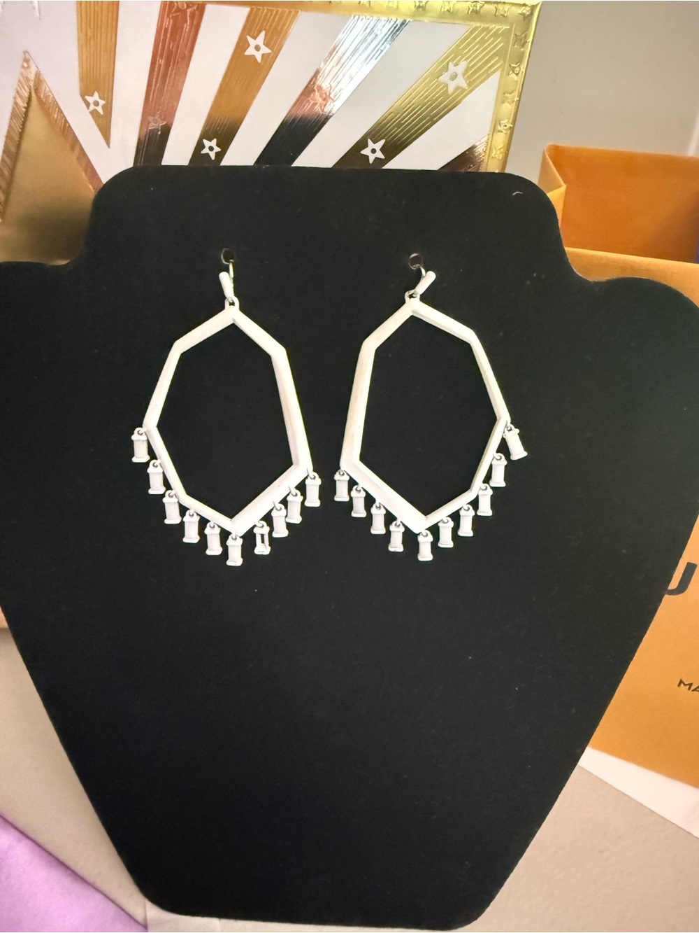 Kendra Scott Thomas White Hexagon Hoop Earrings with Tassel Charms